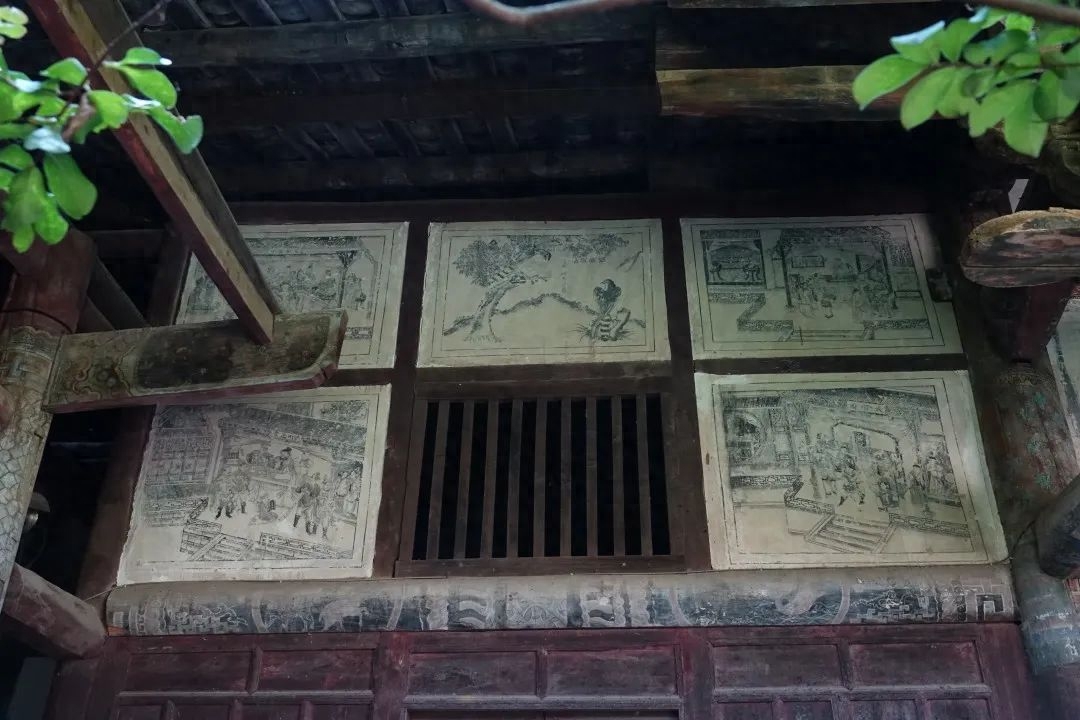 芙蓉四季鱼泉寺寻古 鱼跃山泉中,深山古寺幽