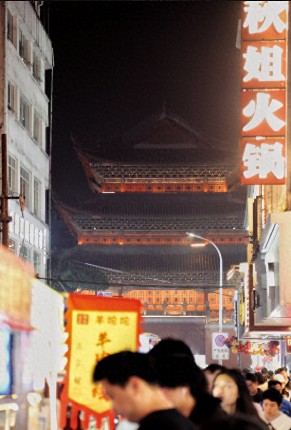 来宜宾必逛的小吃街，从街头吃到巷尾！